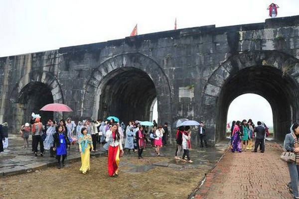 Thành nhà Hồ Thanh Hoá là địa điểm check-in của nhiều bạn trẻ yêu thích lịch sử