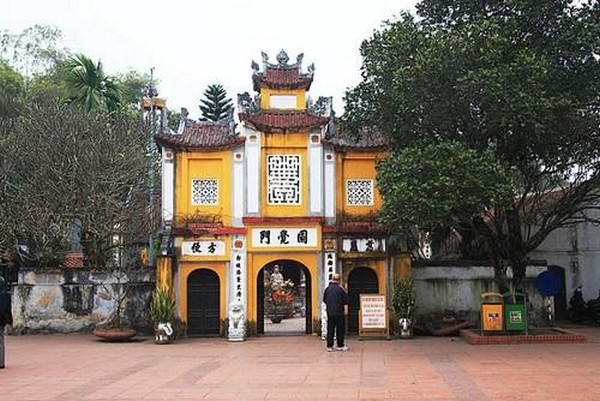 Cổng Tam Quan - Chùa Một Cột