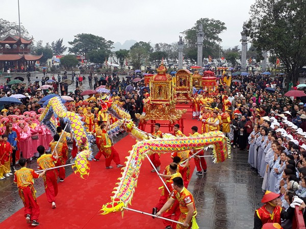 Lễ hội Di tích lịch sử Đền Cửa Ông ở Quảng Ninh được tổ chức với quy mô lớn