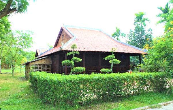 Những ngôi nhà gỗ có kiến trúc truyền thống