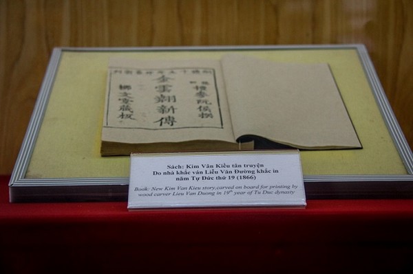 Tác phẩm Kim Vân Kiều tân truyện được lưu giữ tại khu trưng bày